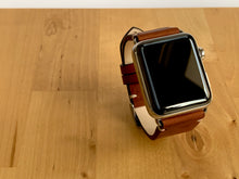 Lade das Bild in den Galerie-Viewer, Apple Watch Band Handgeist Marrone/Braun
