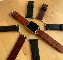 Lade das Bild in den Galerie-Viewer, Apple Watch Band Handgeist Marrone/Braun
