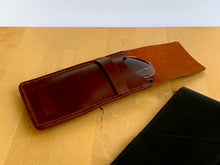 Lade das Bild in den Galerie-Viewer, Brillenetui